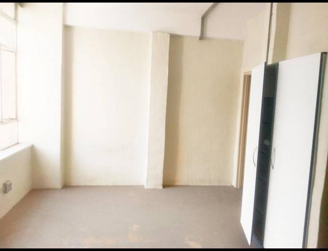 1 BEDROOM APARTMENT FOR SALE IN JOHANNESBURG CBD